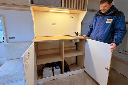 LMC e:dero 470 K (2025) Küche betrachten