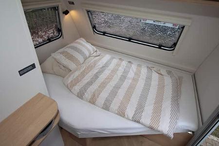 LMC e:dero 400 C (2025) Querbett im Bug