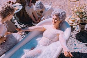 Traumrolle! Verena Altenberger als Marie Antoinette in "Mozart/Mozart"