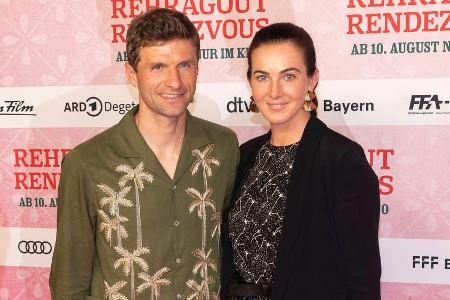Wieder vereint: Thomas Müller teilt Foto mit seiner Frau Lisa
