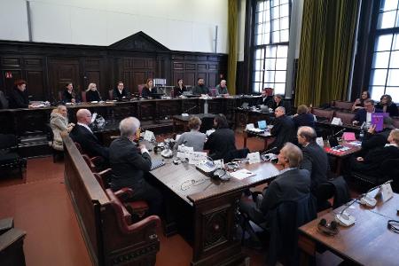 Der mutmaßliche Organisator der Entführung sagt den dritten Prozesstag in Folge vor Gericht aus.