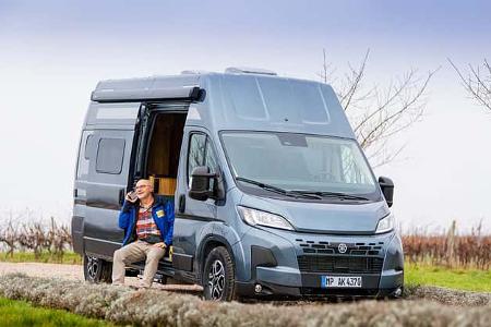 Frontansicht, Karmann Dexter 595, Wohnmobil, Camping, Camperbus