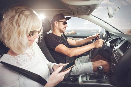 Aufgabenverteilung im Auto