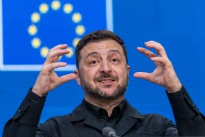 Drängt auf eine schnelle Entscheidung für Geld für sein Land: Der ukrainische Präsident Wolodymyr Selenskyj.