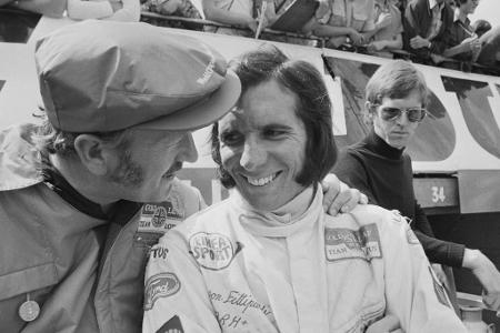 Emerson Fittipaldi - Emerson Fittipaldi ist nach Juan Manuel Fangio erst der zweite Südamerikaner, der den Titel in der Königsklasse des Motorsports gewinnt. 1972 und 1974 setzt sich der Brasilianer die Krone auf.