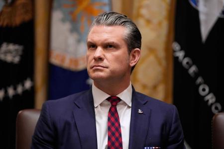 US-Verteidigungsminister Pete Hegseth droht den Terroristen des sogenannten Islamischen Staats. (Archivbild)