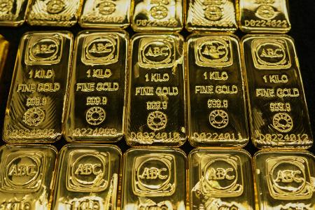 Der Goldpreis ist auf mehr als 4.400 US-Dollar gestiegen.