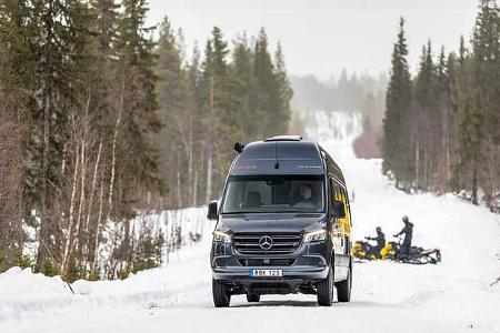 Kabe Abisko Van 690 LB, Mercedes, vorne, Schnee