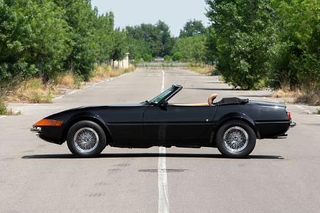 Chevrolet Corvette C3 Miami Vice 1981 (Ferrari Fake)