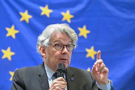 Auch der frühere französische EU-Kommissar Thierry Breton, der als einer der Architekten des Digital Services Act gilt, ist von den US-Einreiseverboten betroffen.