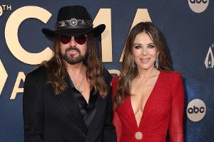 Erstes Weihnachten zusammen: Liz Hurley und Billy Ray Cyrus im Pyjama