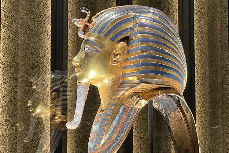 Die goldene Totenmaske des Kindkönigs Tutanchamun hat ein neues Zuhause. (Archivbild)