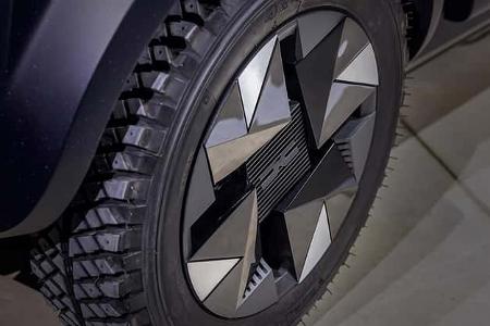 Dacia Hipster Concept Elektro-Kleinstwagen L6 L7