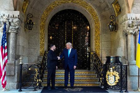Trump empfing den Ukrainer in seinem Privatclub Mar-a-Lago.