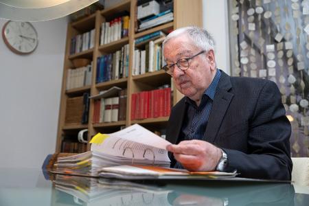 Der Psychologe und Kriminologe Rudolf Egg hat mehr als 1.000 Anzeigen aus der Kölner Silvesternacht ausgewertet. (Archivbild) 