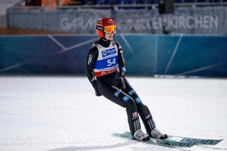 Nur Prevc weit voraus: Freitag feiert in 