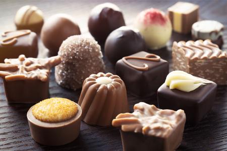 Süßigkeiten, vor allem Schokolade