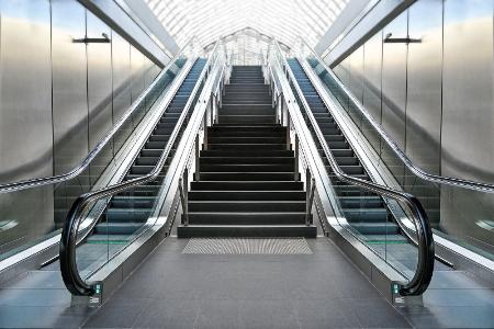 8. Treppen steigen