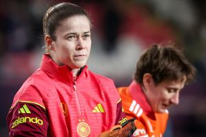 Konkurrenzkampf im DFB-Tor: Johannes bleibt "entspannt"