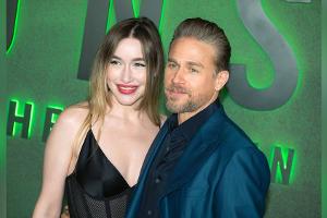 Hat Charlie Hunnam heimlich geheiratet? Freundin nennt er jetzt "Frau"