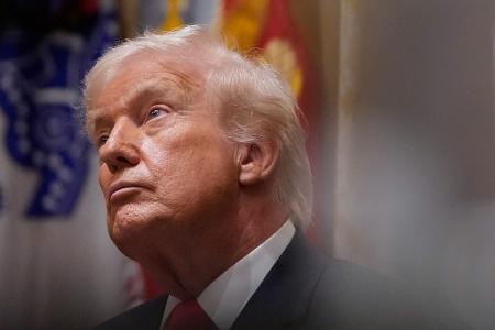 Der US-Impfplan soll auf Weisung von Präsident Donald Trump auf den Prüfstand. (Archivfoto)