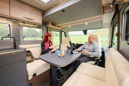 Sitzgruppe, Eura Mobil Integra Line GT 726 QF, Eura Mobil, Wohnmobil, Camping, Mercedes