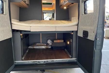 Knaus Boxlife Campervan 2026 Heckansicht, Bett
