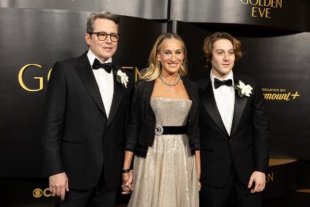 Sarah Jessica Parker posiert mit Ehemann und Sohn auf dem Red Carpet