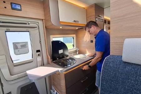 Weinsberg, Teilintegrierter, Küche