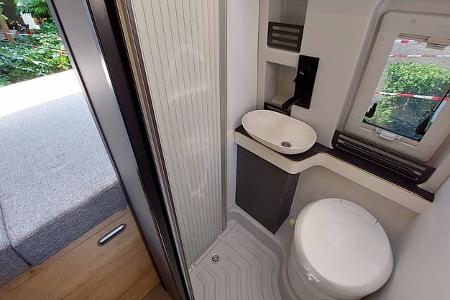 Badezimmer, Bett, Fenster