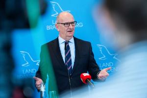 Brandenburgs Ministerpräsident Dietmar Woidke (SPD) erklärt die Koalition mit dem BSW für beendet. 