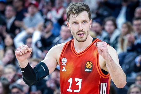 Obst glänzt - Bayern kämpfen Vítoria nieder