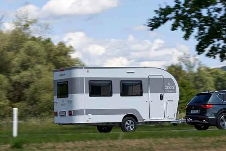 f_Wohnwagen-Flops_Dethleffs_Außenansicht