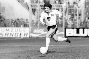 "Gedanken sind bei dir": HSV wünscht erkranktem Keegan Kraft