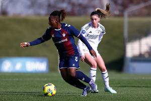 Bayern verpflichten Mittelfeldspielerin Amani