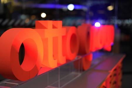 Zu der Otto Group gehören etwa die Onlineplattform Otto und der Paketzusteller Hermes. (Archivbild) 