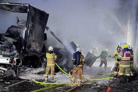 01/2026 Tauernautobahn A10 Tunnel Lkw Unfall Brand
