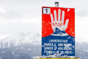 Fachleute warnen vor großen Lawinen. (Archivbild)