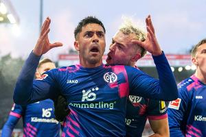 Amiris Kampfansage: "Köpfe nach oben, Eier in die Hand"