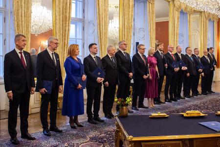 Die Verfassung sieht vor, dass jedes neue Kabinett innerhalb von 30 Tagen nach seiner Ernennung die Vertrauensfrage stellen muss. (Archivbild)