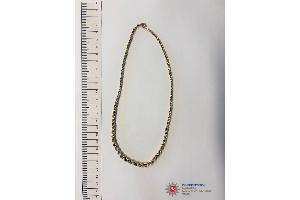 Lüneburg - Verlierer/Eigentümer(-in) von Halskette gesucht

Den Verlierer/Eigentümer(-in) einer goldenen Kordelkette sucht aktuell die Polizei Lüneburg. Die Kette wurde bereits Ende letzten Jahres auf dem Gelände einer Schule in der Vögelsener Straße gefunden und der Polizei Lüneburg übergeben. Wer kann diese Kette wiedererkennen?
Hinweise nimmt die Polizei Lüneburg, Tel. 04131-607-2215, entgegen.