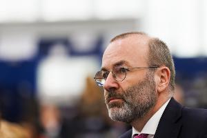 Weber: EU-Botschaften als Schutzräume öffnen. (Archivbild)