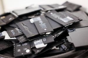 Die neuen Regeln zum Recht auf Reparatur sollen es Verbrauchern leichter machen, sich für eine Reparatur und gegen den Kauf eines Neugeräts zu entscheiden. (Symbolbild)