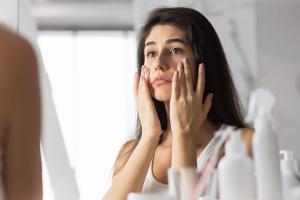 Müde? Mit diesen Skincare-Ritualen fühlt man sich schnell fit