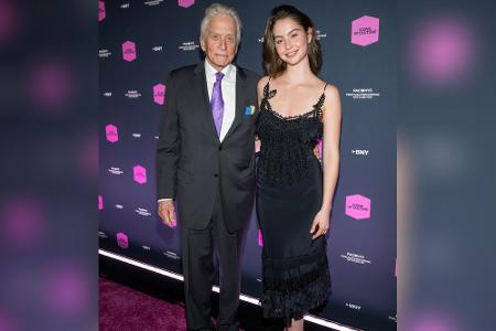 Michael Douglas mit seiner Tochter Carys Zeta Douglas