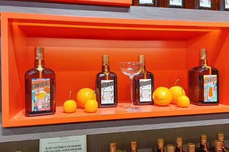 Frankreich, Westfrankreich, Pays de la Loire, Orangen Likör, Cointreau