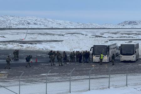 Erst am Freitag angekommen: Die Bundeswehr hat ihr Erkundungsteam aus Grönland wieder abgezogen.
