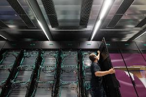 "Wenn man die Kernsysteme nicht modernisiert, redet man mit KI nur etwas schön." (Archivbild)