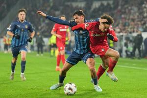 Späte Erlösung: Freiburg schlägt Außenseiter Tel Aviv