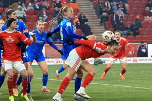 In Unterzahl: Leverkusen dreht Partie bei Union